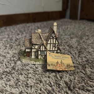 Miniature Tudor House Figurine